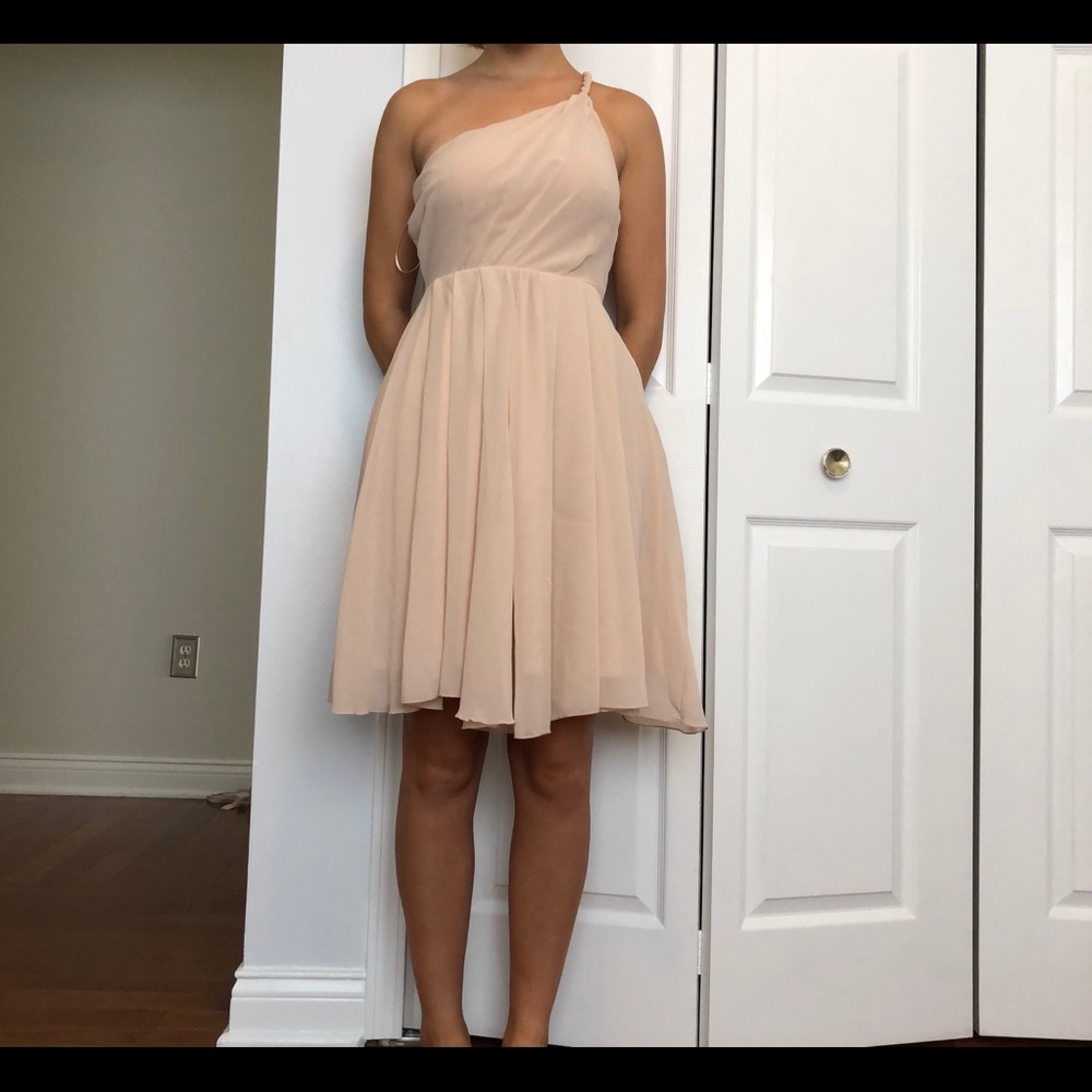 H&M Flowy dress 🦋